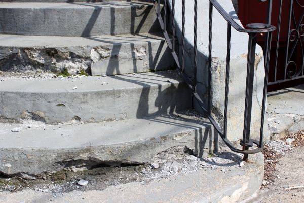 Cost of Cement Stairs Repair in Columbia