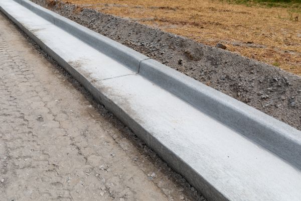 Cost of Concrete Curbing Repair in Columbia